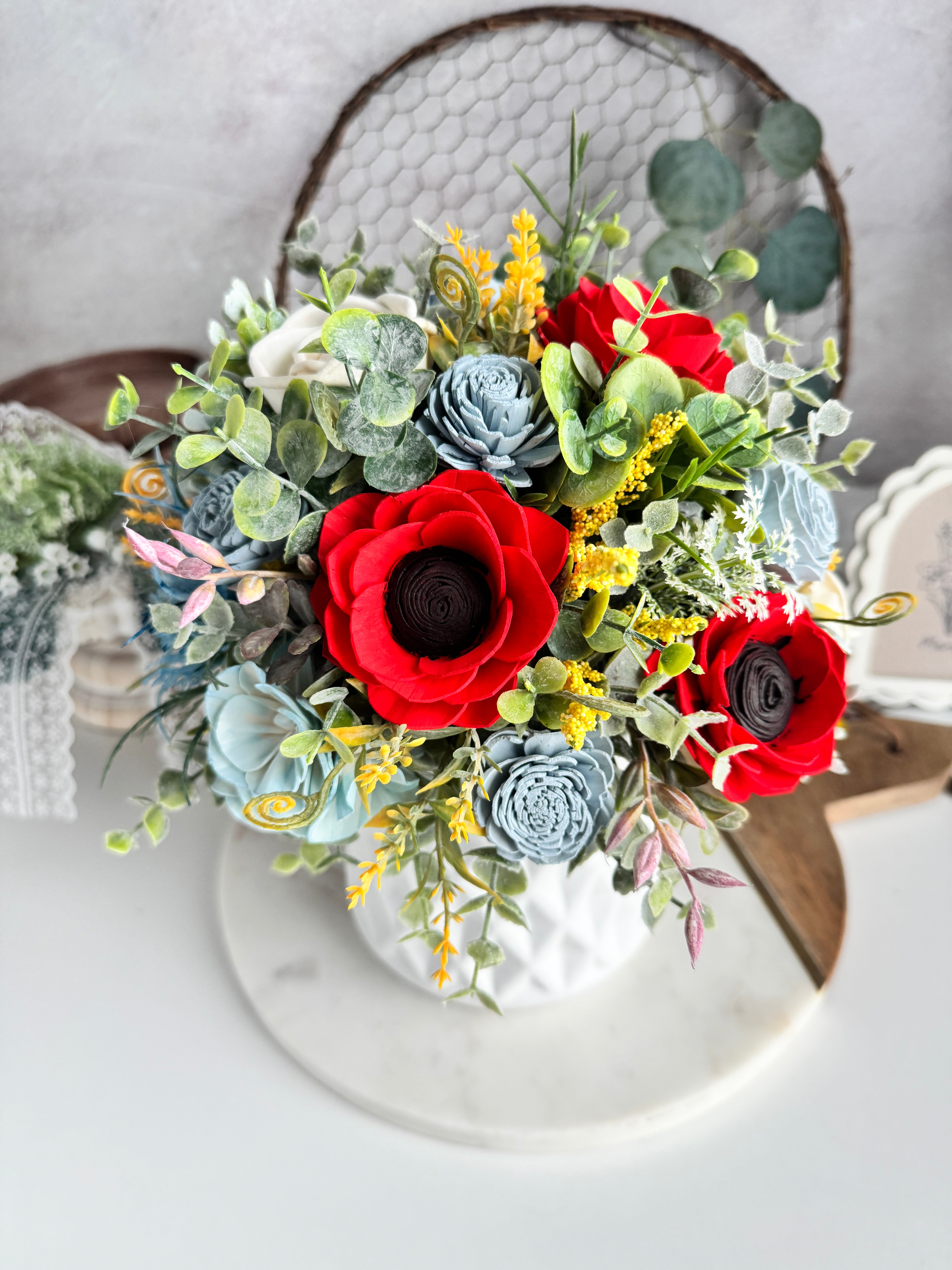 Classic Wood Flower Design