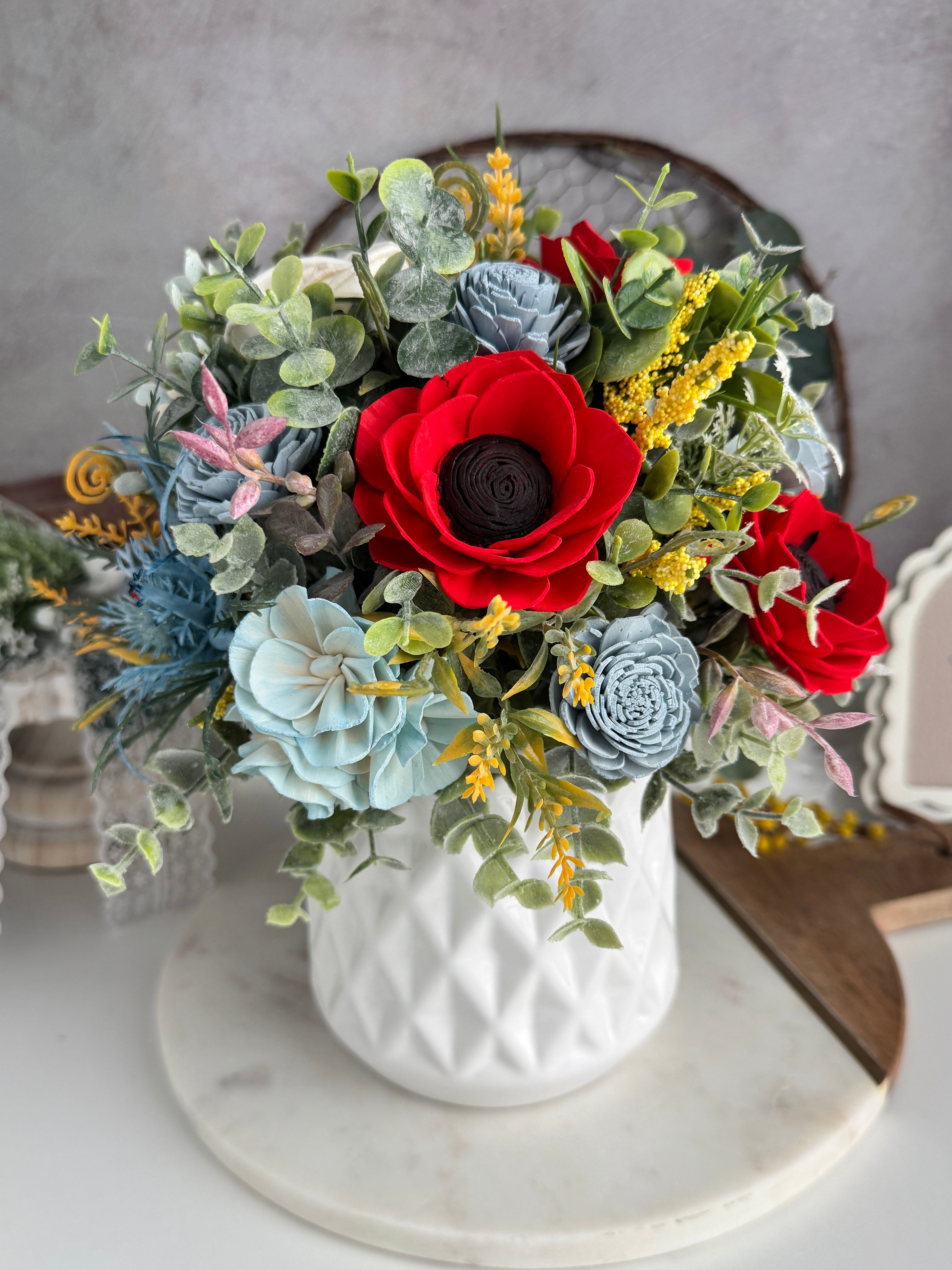Classic Wood Flower Design